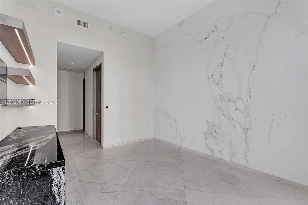 For Rent: $18,000 (5 beds, 5 baths, 3608 Square Feet)