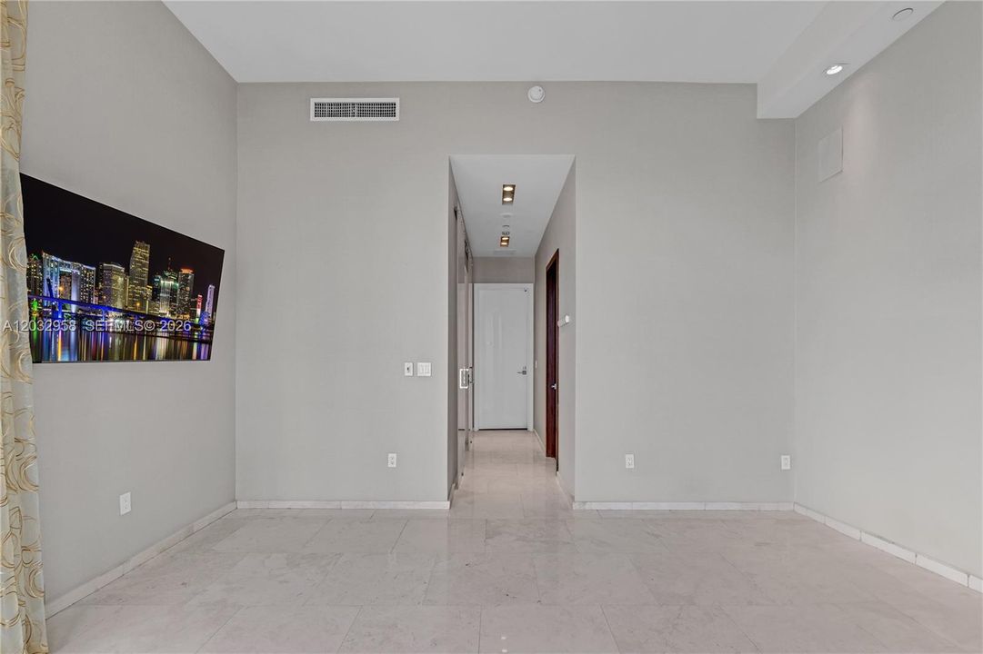 For Rent: $18,000 (5 beds, 5 baths, 3608 Square Feet)