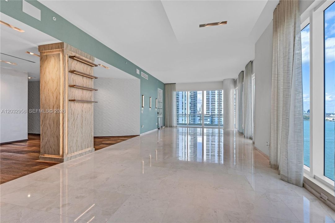 For Rent: $18,000 (5 beds, 5 baths, 3608 Square Feet)