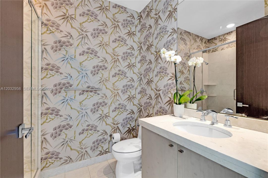 For Rent: $18,000 (5 beds, 5 baths, 3608 Square Feet)