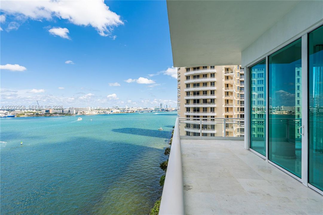 For Rent: $18,000 (5 beds, 5 baths, 3608 Square Feet)
