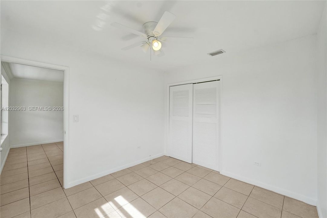 For Sale: $525,000 (3 beds, 1 baths, 1268 Square Feet)