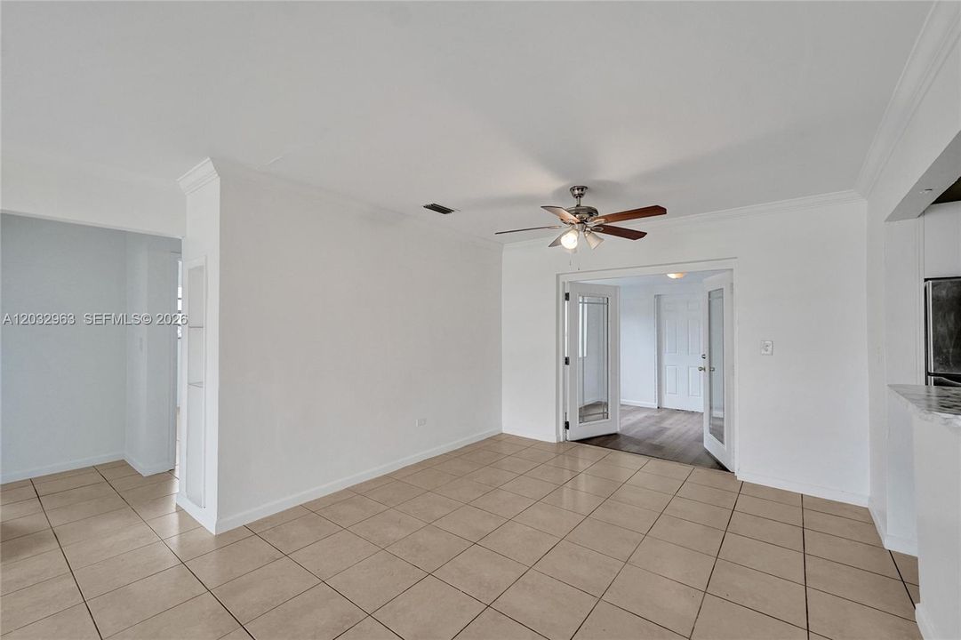 For Sale: $525,000 (3 beds, 1 baths, 1268 Square Feet)