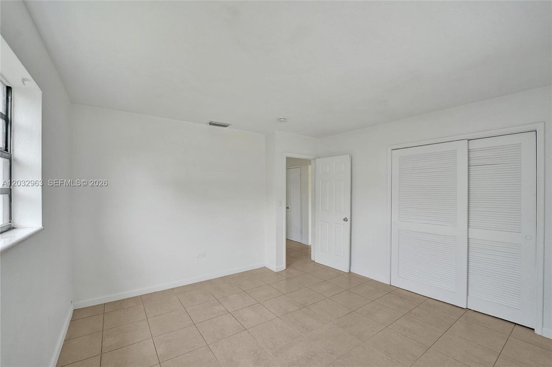 For Sale: $525,000 (3 beds, 1 baths, 1268 Square Feet)