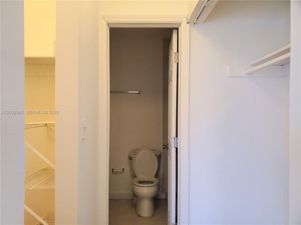 For Rent: $2,250 (2 beds, 2 baths, 1113 Square Feet)