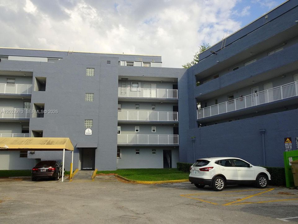 For Rent: $2,100 (1 beds, 1 baths, 1149 Square Feet)