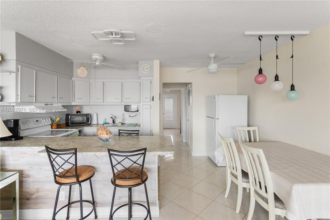 For Sale: $89,900 (1 beds, 1 baths, 625 Square Feet)