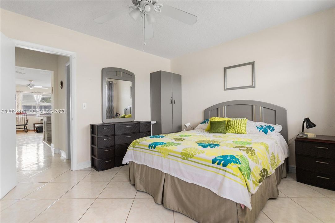 For Sale: $89,900 (1 beds, 1 baths, 625 Square Feet)