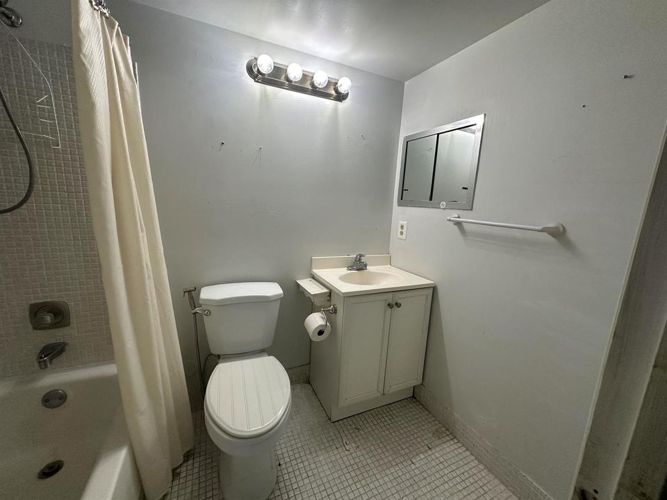 Full Bath
