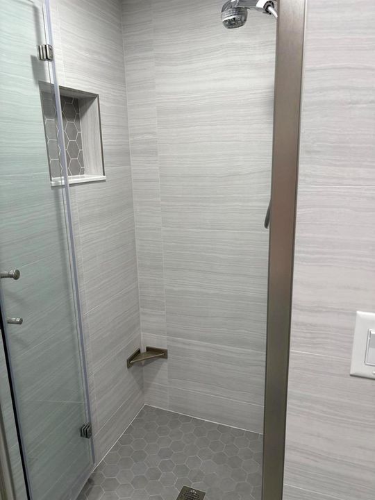 MASTER BEDROOM SHOWER