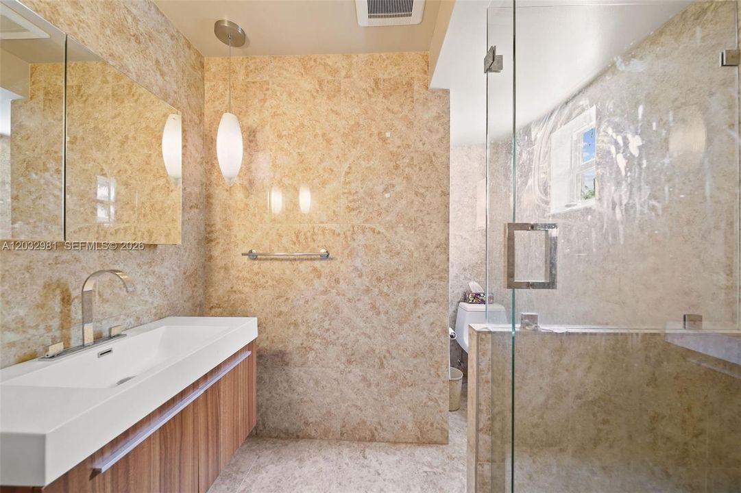For Rent: $11,500 (3 beds, 3 baths, 2242 Square Feet)