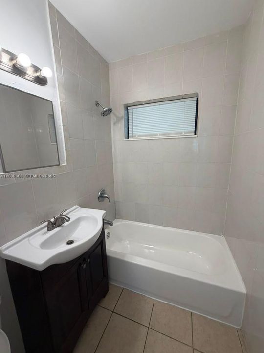 For Rent: $1,890 (1 beds, 1 baths, 3924 Square Feet)