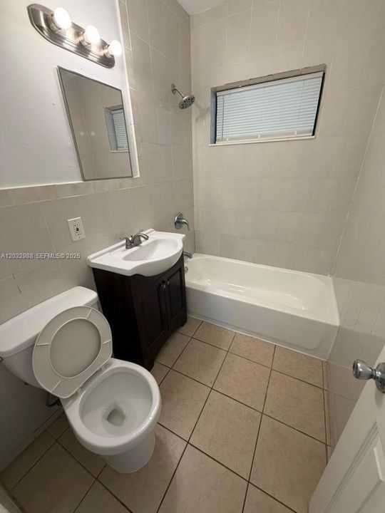 For Rent: $1,890 (1 beds, 1 baths, 3924 Square Feet)