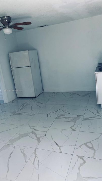 В аренду: $1,450 (0 спален, 1 ванн, 1804 Квадратных фут)