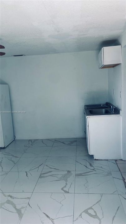 В аренду: $1,450 (0 спален, 1 ванн, 1804 Квадратных фут)