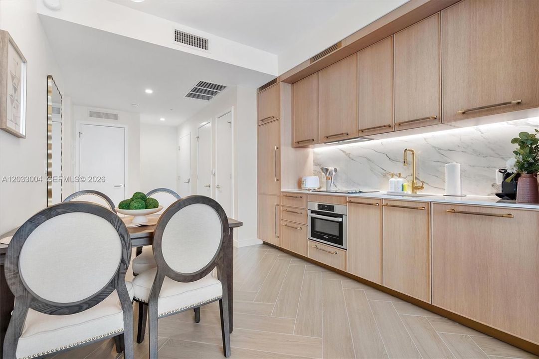 For Rent: $7,460 (2 beds, 2 baths, 804 Square Feet)