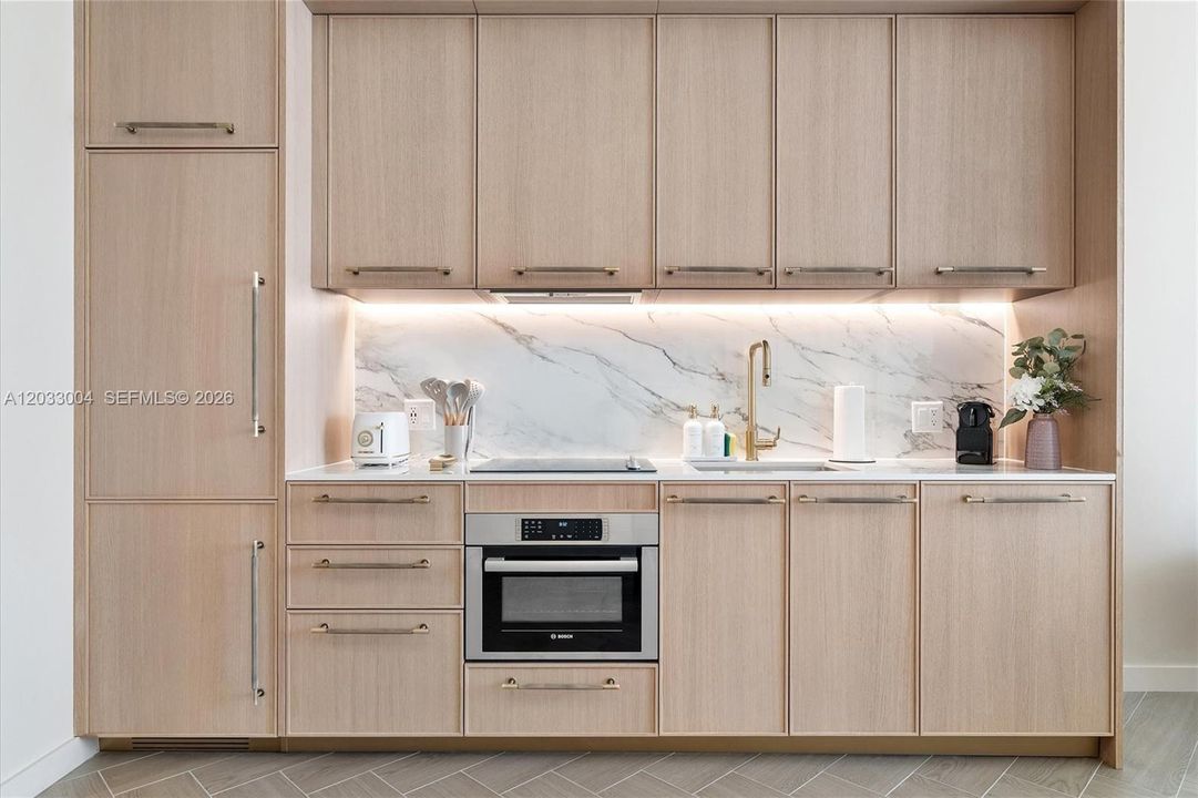 For Rent: $7,460 (2 beds, 2 baths, 804 Square Feet)