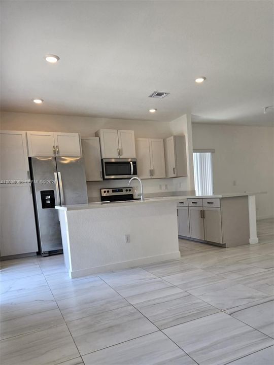 En Venta: $380,000 (3 camas, 2 baños, 1680 Pies cuadrados)