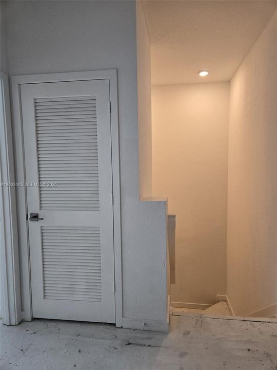 En Venta: $380,000 (3 camas, 2 baños, 1680 Pies cuadrados)