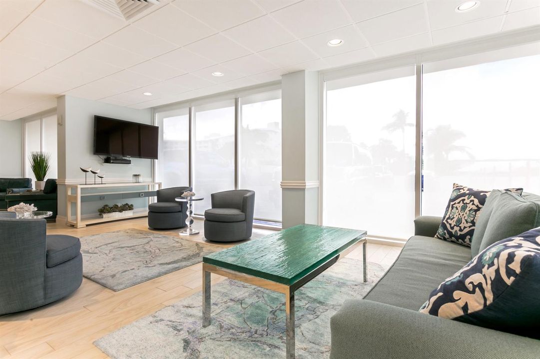 North Lounge