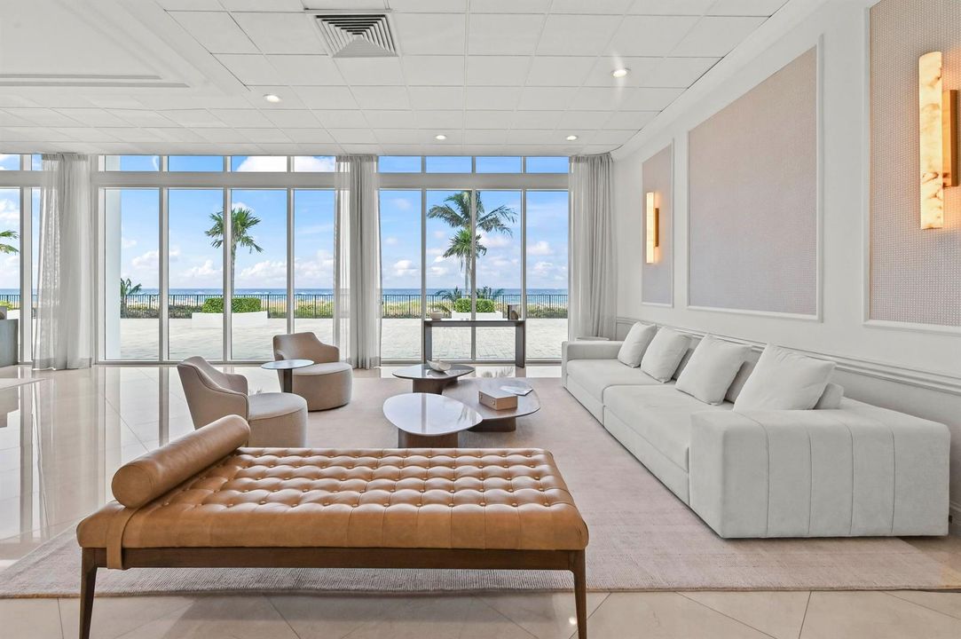 OCEANFRONT Entrance Lobby