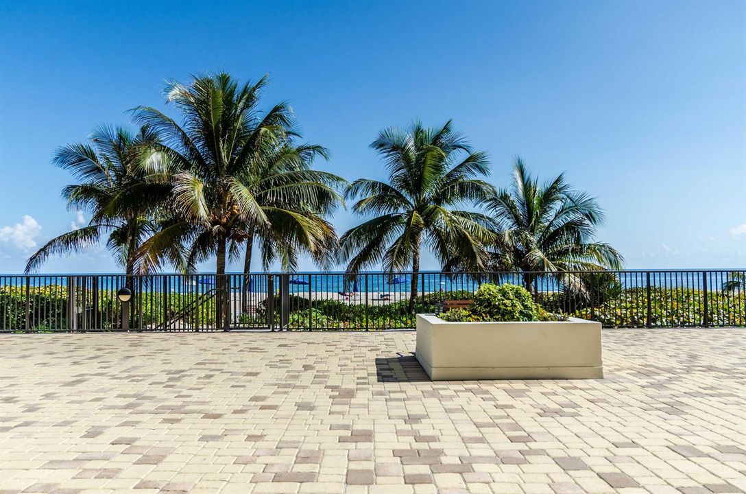 57 - OCEANFRONT Promenade