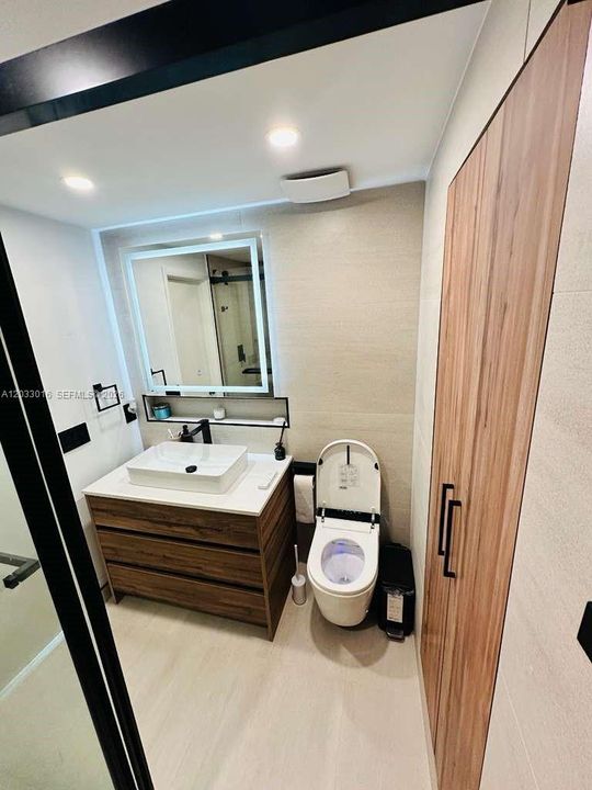 В аренду: $2,800 (2 спален, 2 ванн, 1264 Квадратных фут)