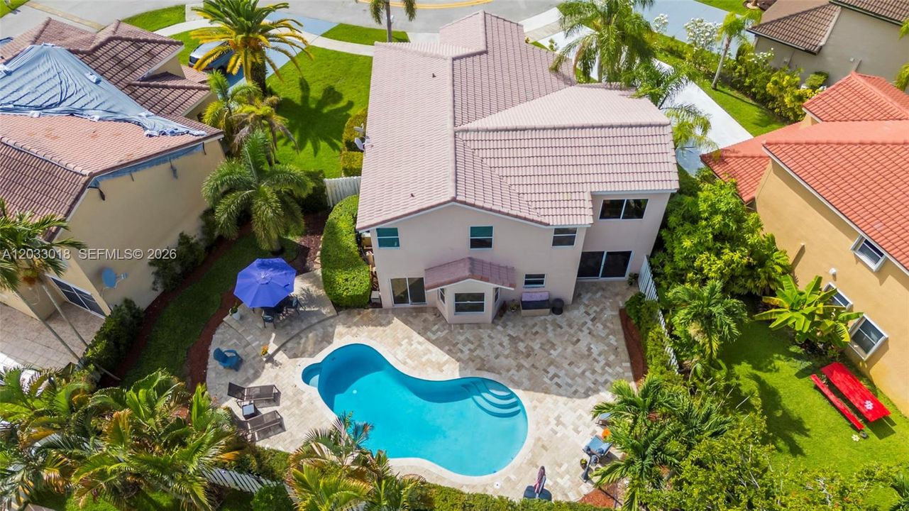 На продажу: $745,000 (4 спален, 2 ванн, 2175 Квадратных фут)