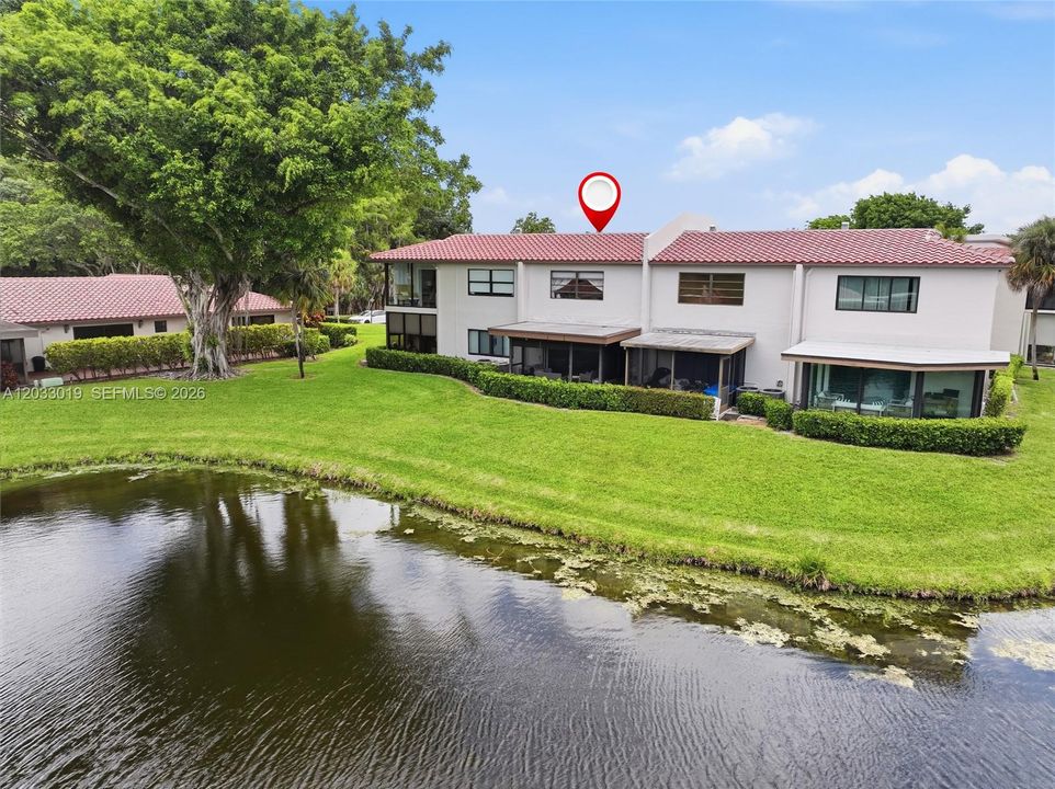 For Sale: $299,999 (2 beds, 2 baths, 1426 Square Feet)