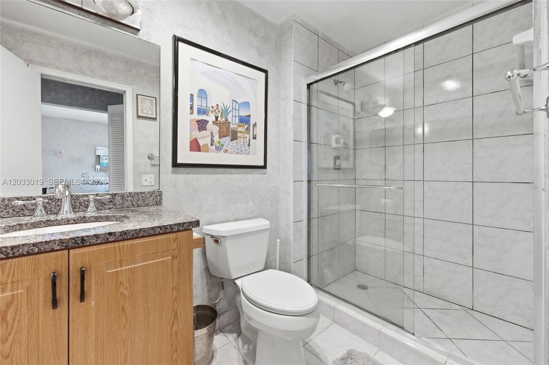 For Sale: $299,999 (2 beds, 2 baths, 1426 Square Feet)
