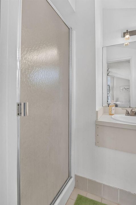 BED 3 SHOWER