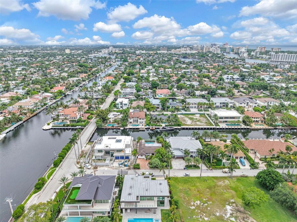 For Sale: $3,750,000 (3 beds, 2 baths, 2178 Square Feet)