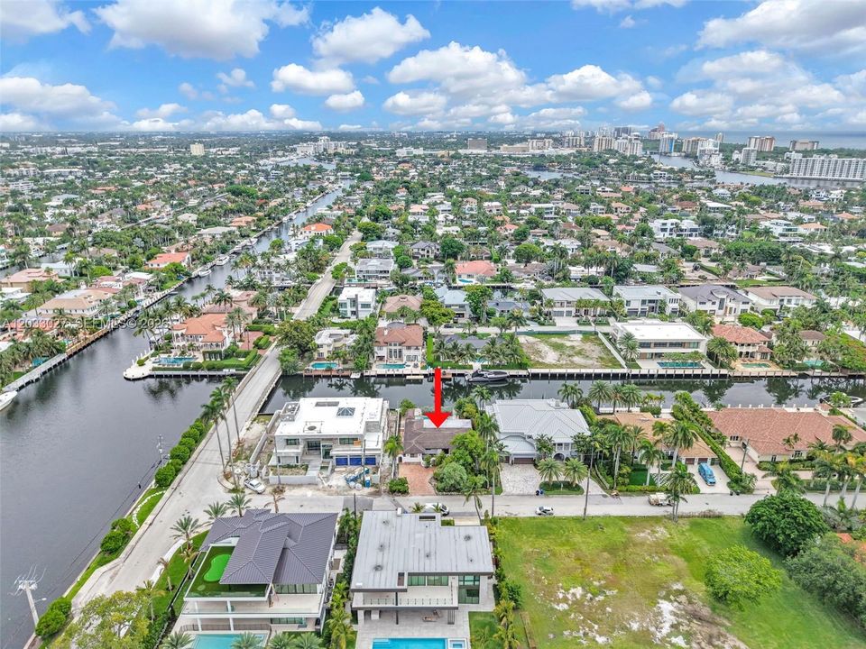 For Sale: $3,750,000 (3 beds, 2 baths, 2178 Square Feet)