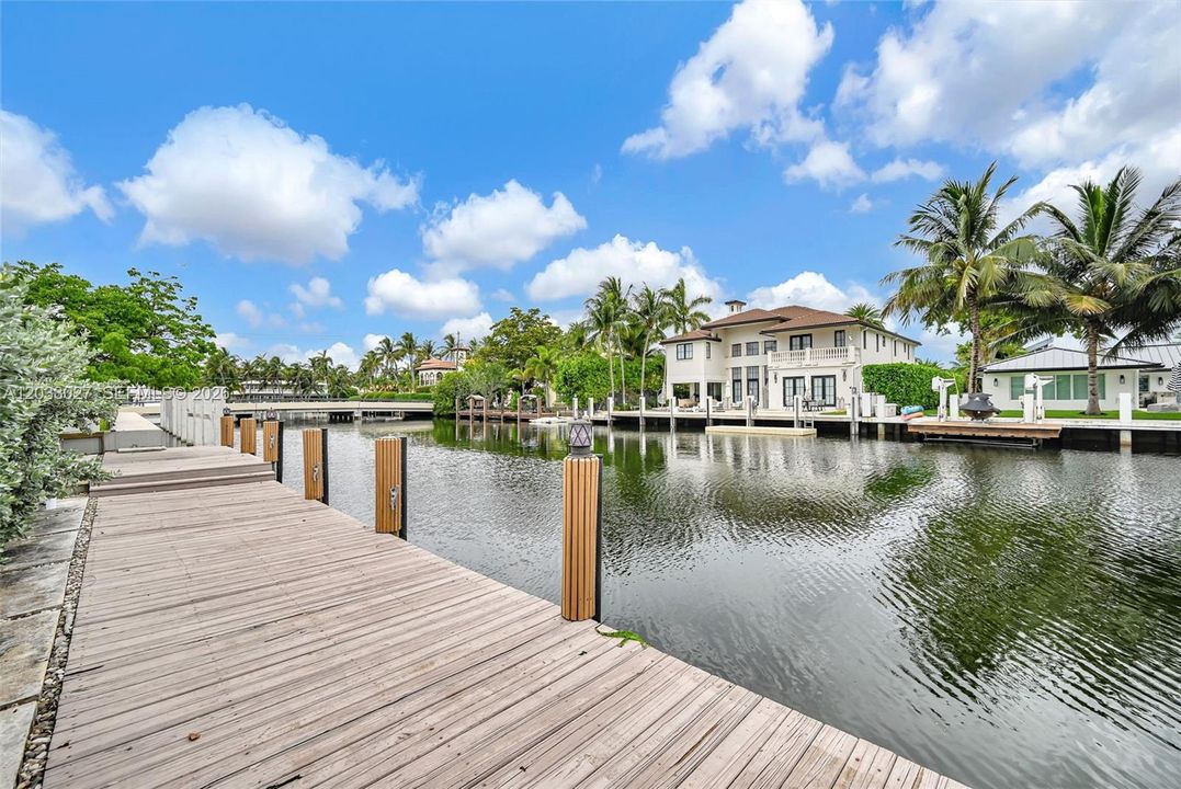 For Sale: $3,750,000 (3 beds, 2 baths, 2178 Square Feet)