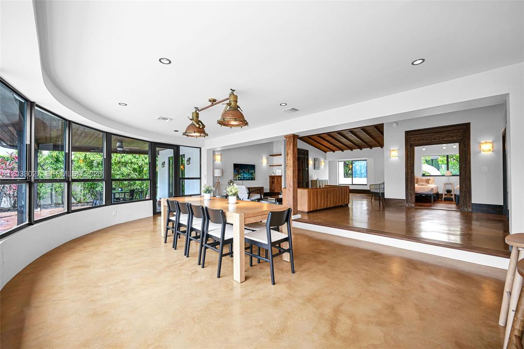 For Sale: $3,750,000 (3 beds, 2 baths, 2178 Square Feet)
