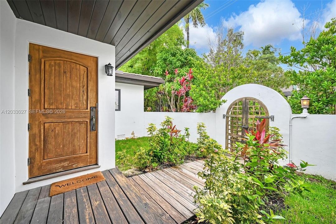 For Sale: $3,750,000 (3 beds, 2 baths, 2178 Square Feet)