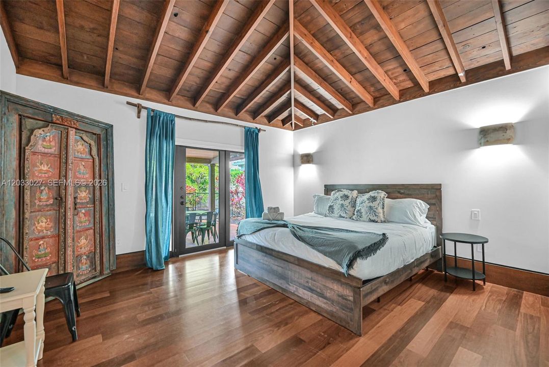 For Sale: $3,750,000 (3 beds, 2 baths, 2178 Square Feet)