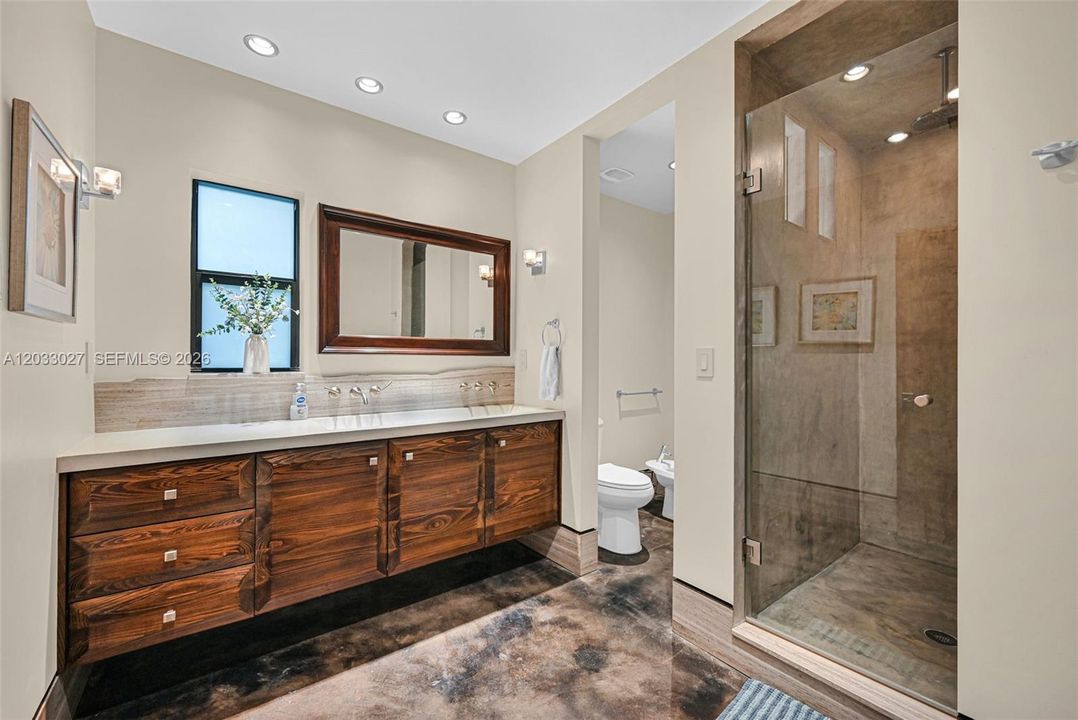 For Sale: $3,750,000 (3 beds, 2 baths, 2178 Square Feet)