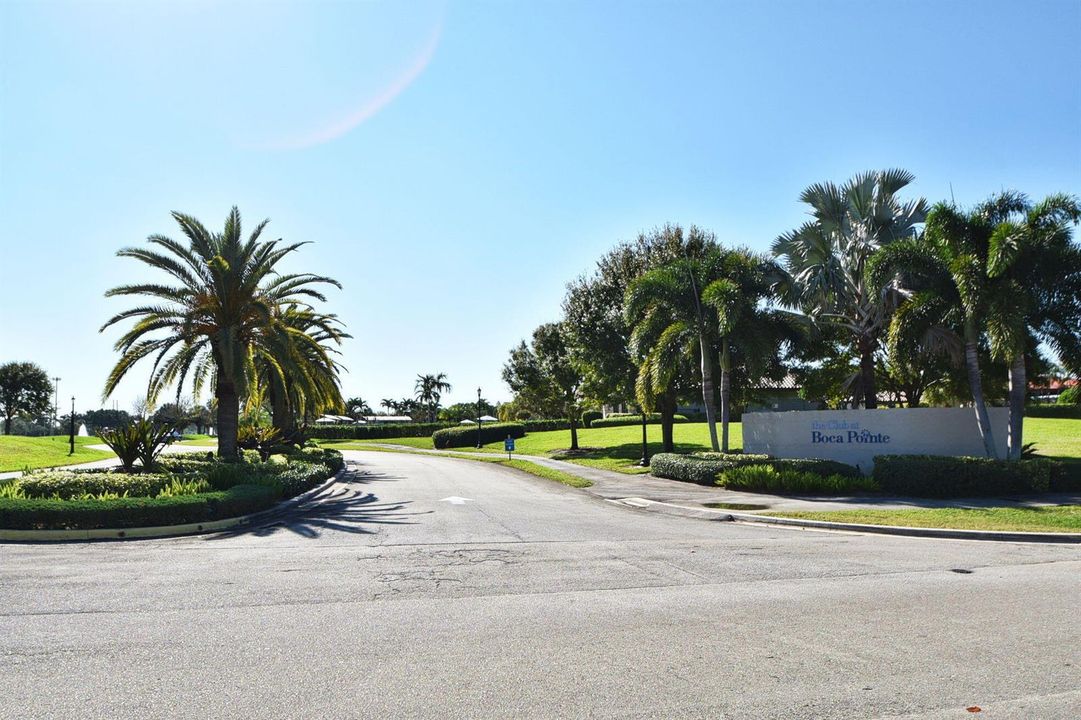 BOCA POINTE