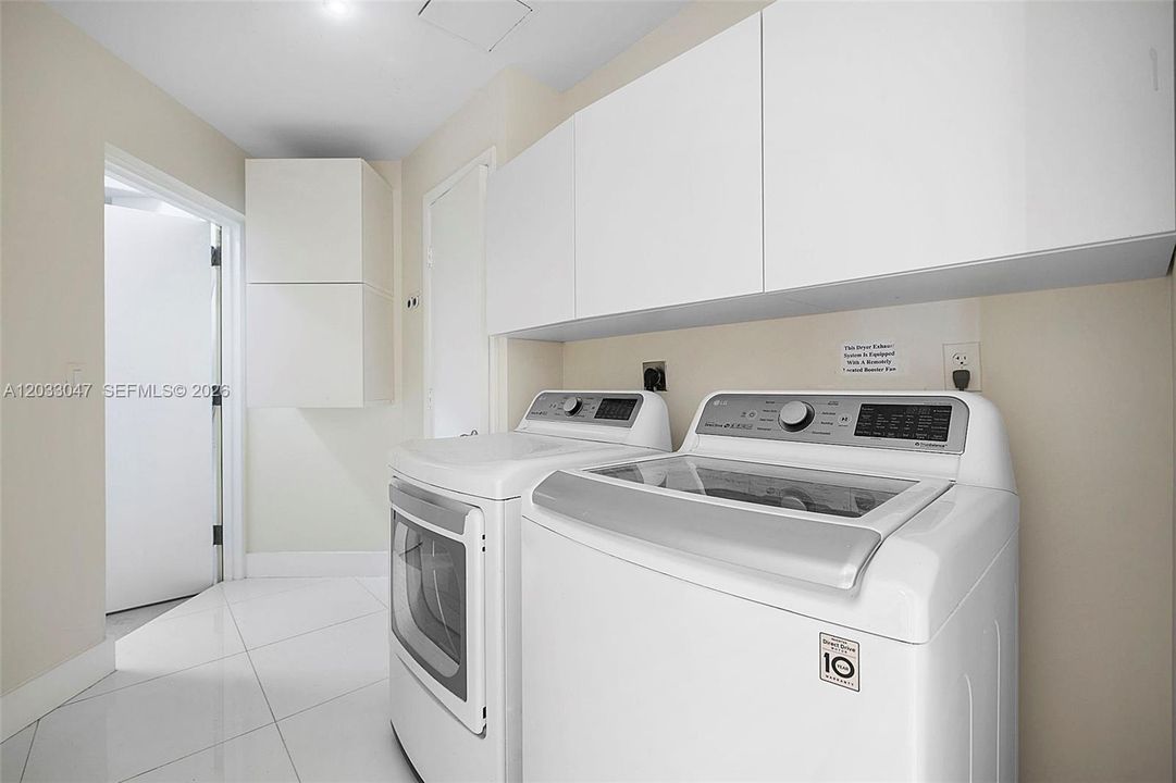 For Rent: $12,500 (4 beds, 3 baths, 2201 Square Feet)