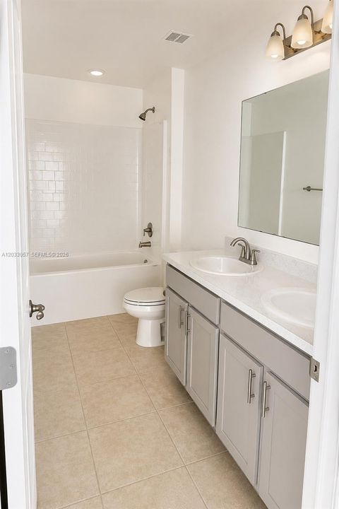 For Rent: $2,150 (4 beds, 2 baths, 1845 Square Feet)