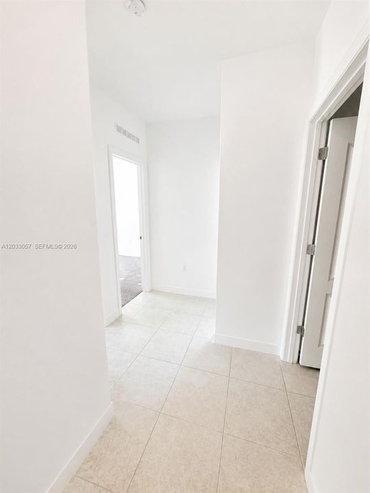 For Rent: $2,150 (4 beds, 2 baths, 1845 Square Feet)