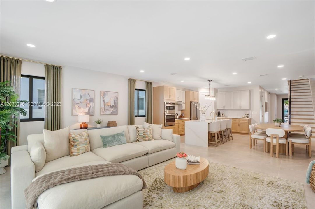 For Rent: $9,500 (5 beds, 4 baths, 2519 Square Feet)