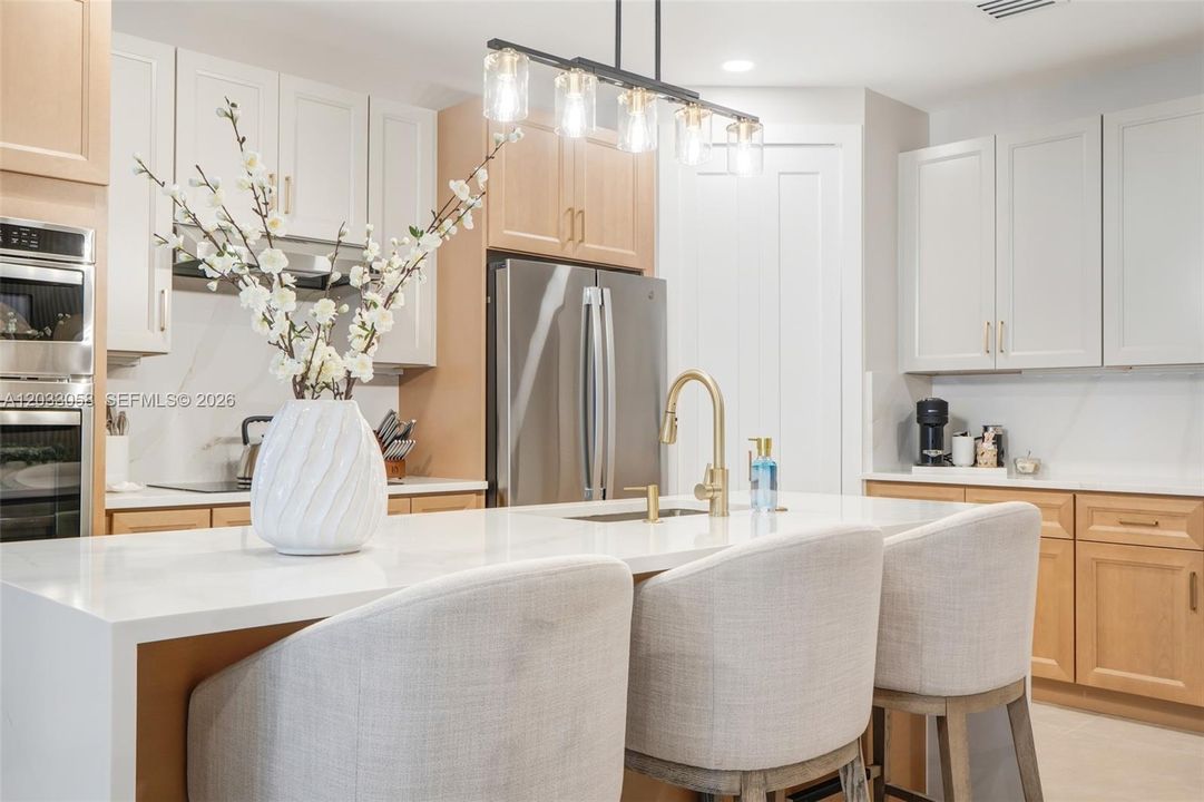 For Rent: $9,500 (5 beds, 4 baths, 2519 Square Feet)
