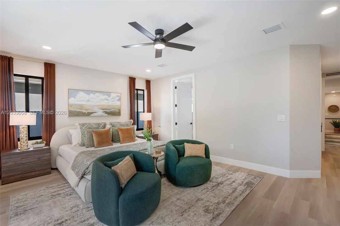 For Rent: $9,500 (5 beds, 4 baths, 2519 Square Feet)