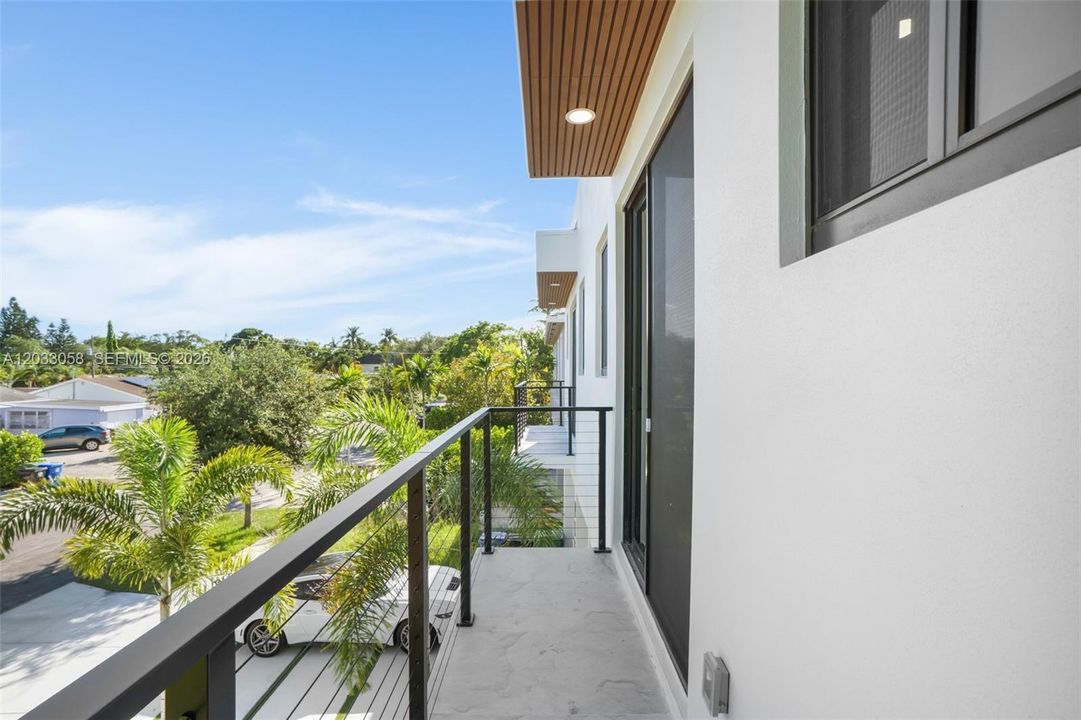 For Rent: $9,500 (5 beds, 4 baths, 2519 Square Feet)