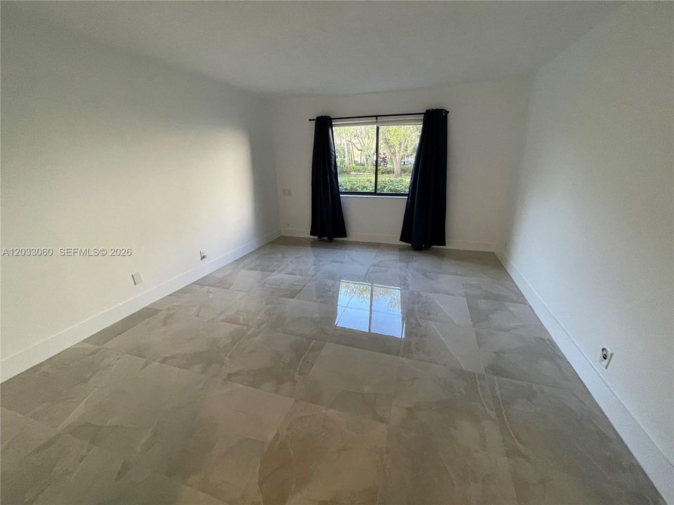 For Rent: $2,450 (2 beds, 2 baths, 1231 Square Feet)