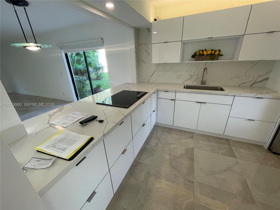 For Rent: $2,450 (2 beds, 2 baths, 1231 Square Feet)