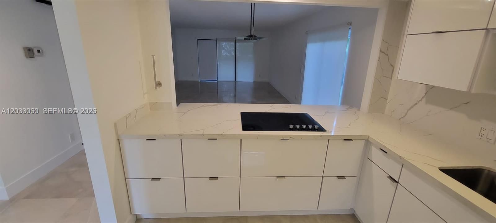 For Rent: $2,450 (2 beds, 2 baths, 1231 Square Feet)