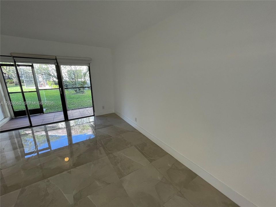 For Rent: $2,450 (2 beds, 2 baths, 1231 Square Feet)